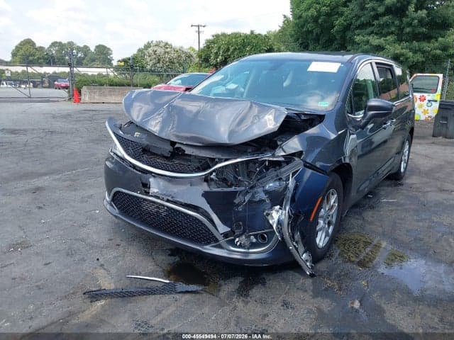 2020 CHRYSLER PACIFICA TOURING 2
