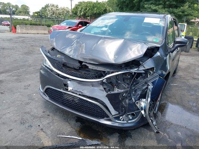 2020 CHRYSLER PACIFICA TOURING 6