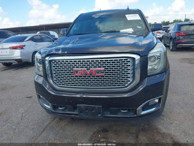 2017 GMC YUKON SLT 12