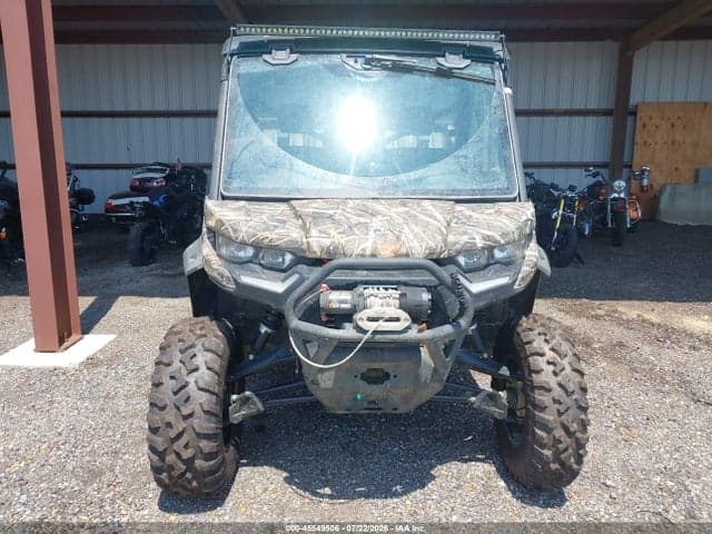 2025 CAN-AM DEFENDER X MR HD10 5