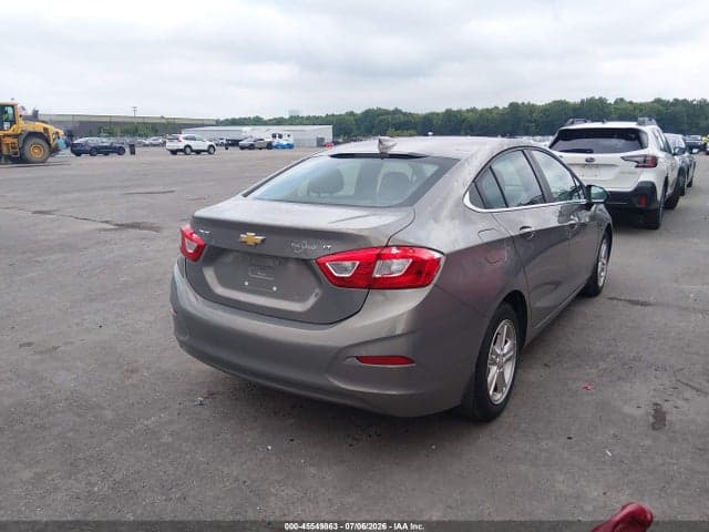 2017 CHEVROLET CRUZE LT AUTO 4
