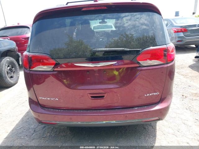 2017 CHRYSLER PACIFICA LIMITED 17
