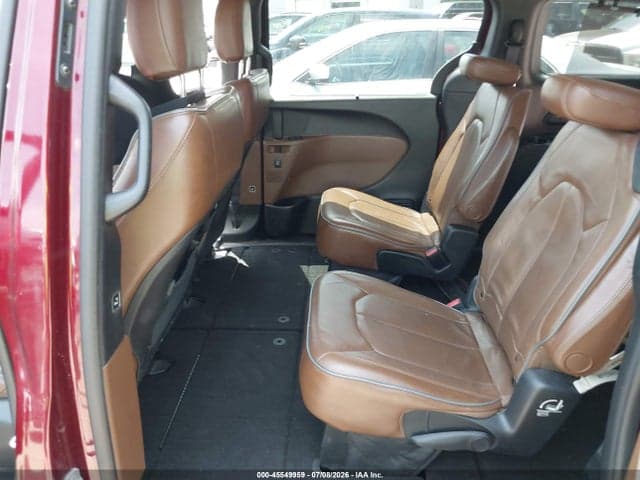 2017 CHRYSLER PACIFICA LIMITED 8