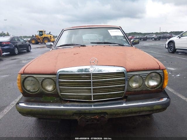 1978 MERCEDES-BENZ CD 12