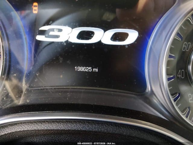 2017 CHRYSLER 300C 16