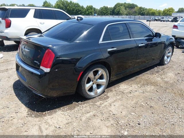 2017 CHRYSLER 300C 4