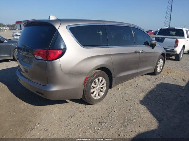 2017 CHRYSLER PACIFICA TOURING 4