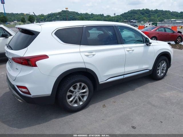 2019 HYUNDAI SANTA FE SE 4