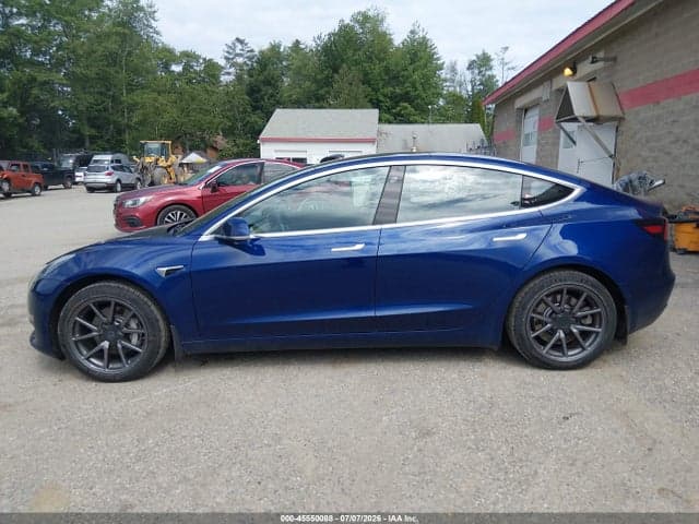 2018 TESLA MODEL 3 LONG RANGE/PERFORMANCE 13