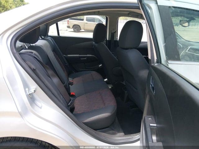 2019 CHEVROLET SONIC LT AUTO 8
