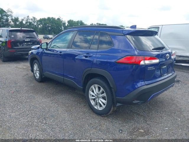 2022 TOYOTA COROLLA CROSS LE 3