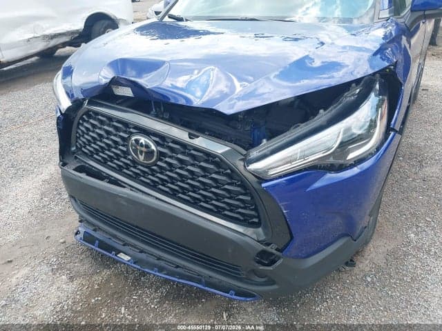 2022 TOYOTA COROLLA CROSS LE 6