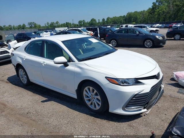 2022 TOYOTA CAMRY LE 1