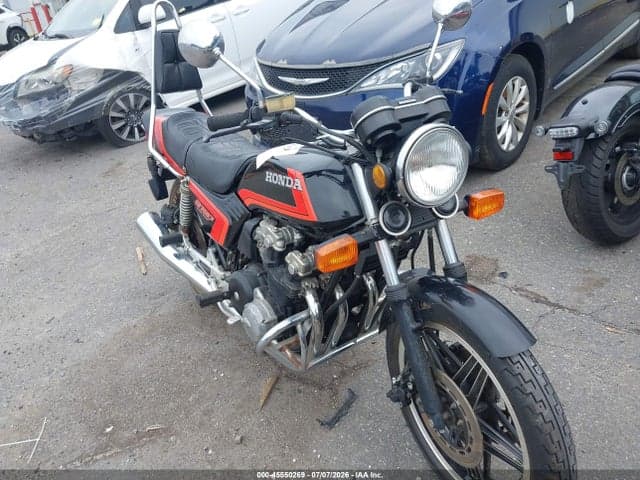 1982 HONDA CB750 F