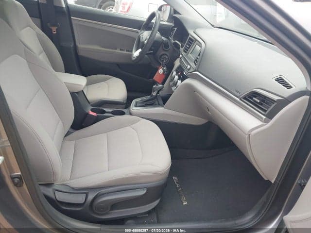 2019 HYUNDAI ELANTRA SE 5