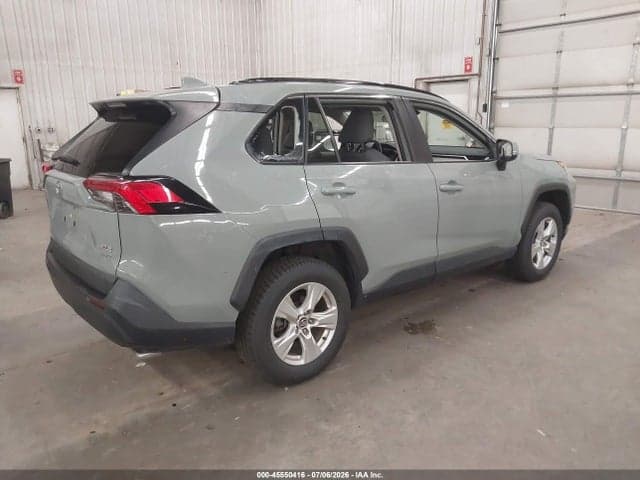 2021 TOYOTA RAV4 XLE 4