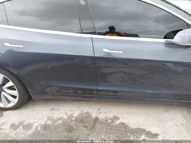 2018 TESLA MODEL 3 LONG RANGE/PERFORMANCE 21