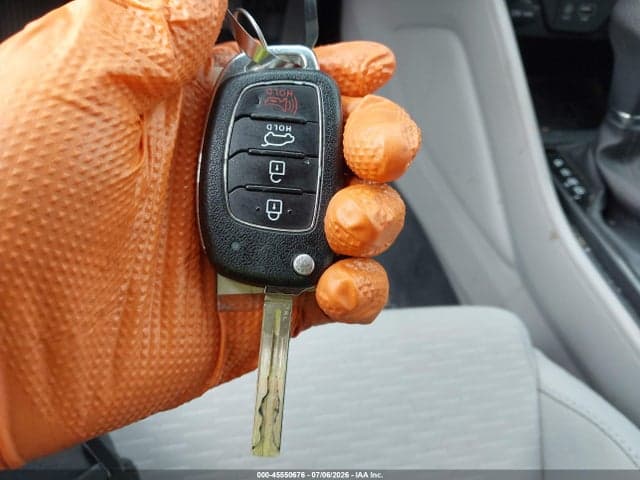 2019 HYUNDAI TUCSON SE 11