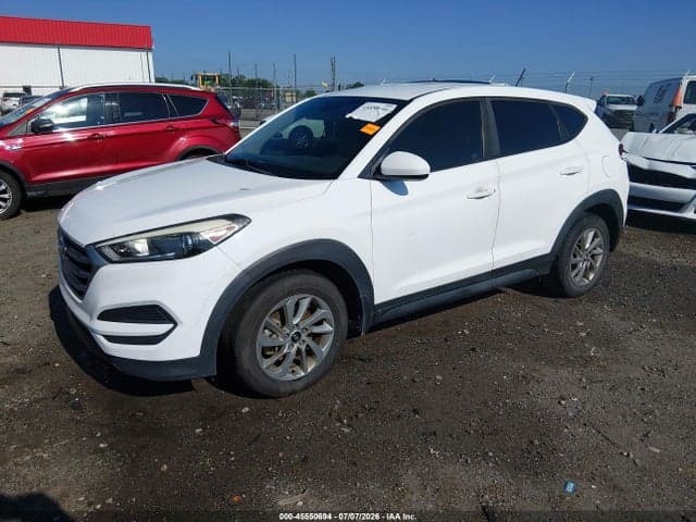 2017 HYUNDAI TUCSON SE 2