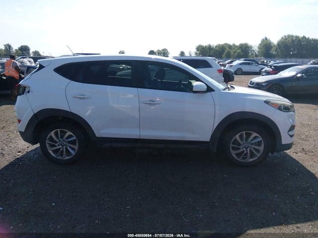 2017 HYUNDAI TUCSON SE 14