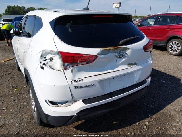 2017 HYUNDAI TUCSON SE 6