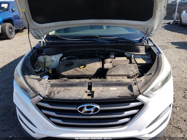 2017 HYUNDAI TUCSON SE 10