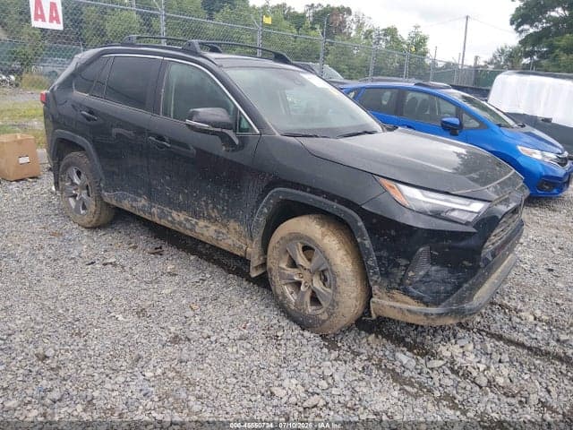 2025 TOYOTA RAV4 XLE - 1