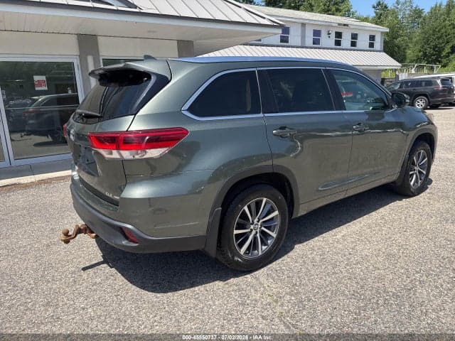 2017 TOYOTA HIGHLANDER XLE 4
