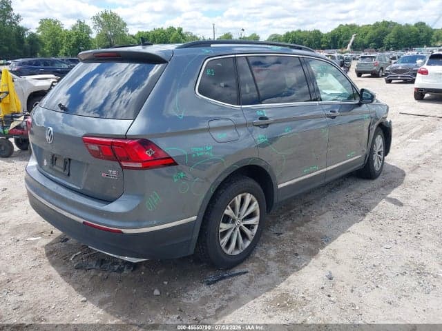 2018 VOLKSWAGEN TIGUAN 2.0T SE/2.0T SEL 4