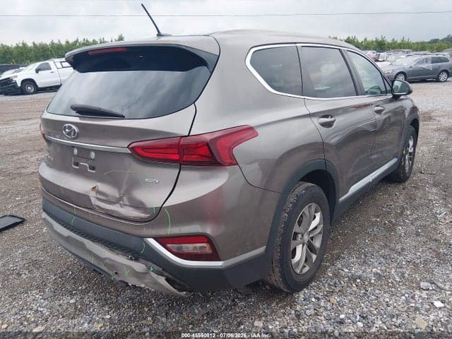 2019 HYUNDAI SANTA FE SE 4