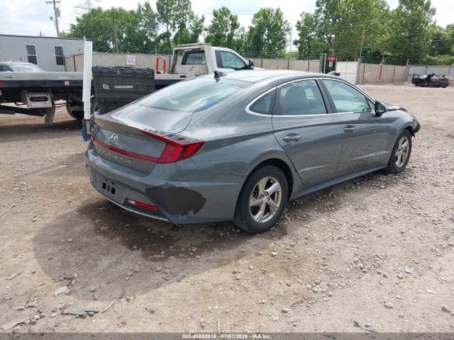 2021 HYUNDAI SONATA SE 4