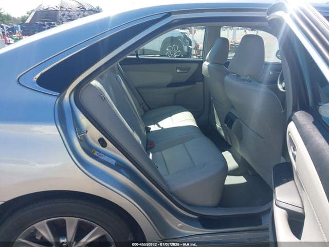 2017 TOYOTA CAMRY XLE 8