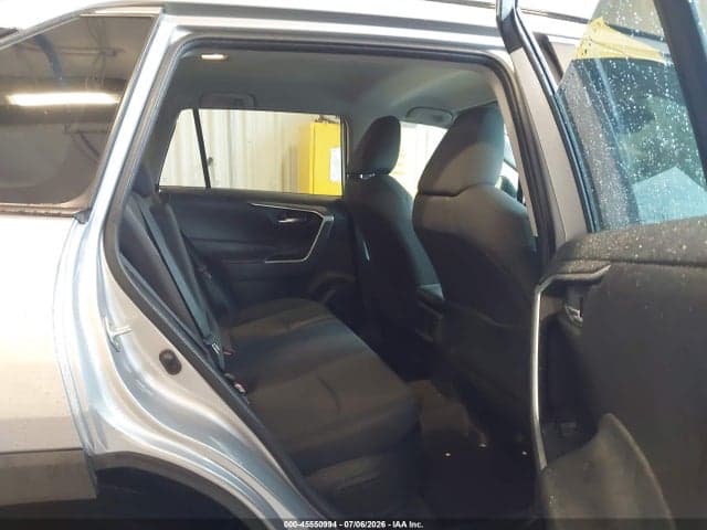 2020 TOYOTA RAV4 HYBRID XLE 8
