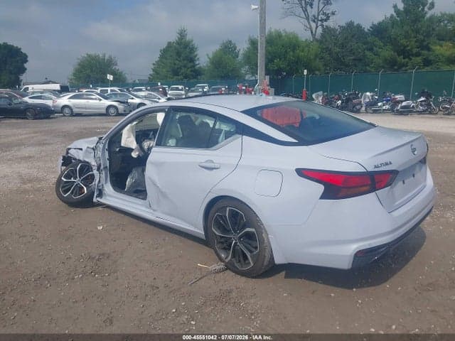 2025 NISSAN ALTIMA SR FWD 3