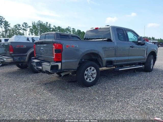 2023 FORD F-250 XLT 4