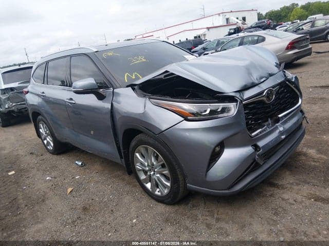 2021 TOYOTA HIGHLANDER LIMITED 1