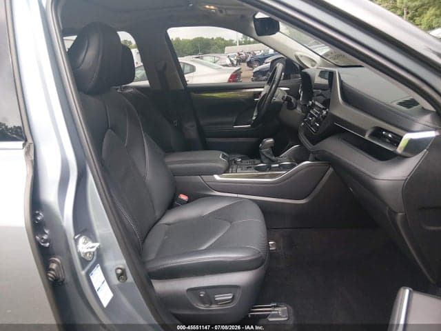 2021 TOYOTA HIGHLANDER LIMITED 5