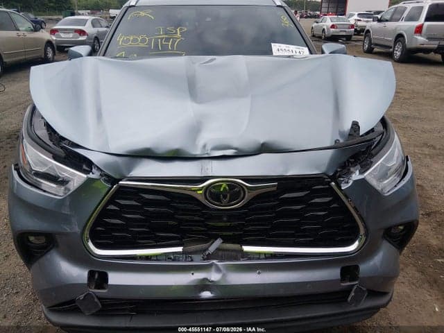2021 TOYOTA HIGHLANDER LIMITED 10