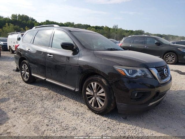 2019 NISSAN PATHFINDER SV 1