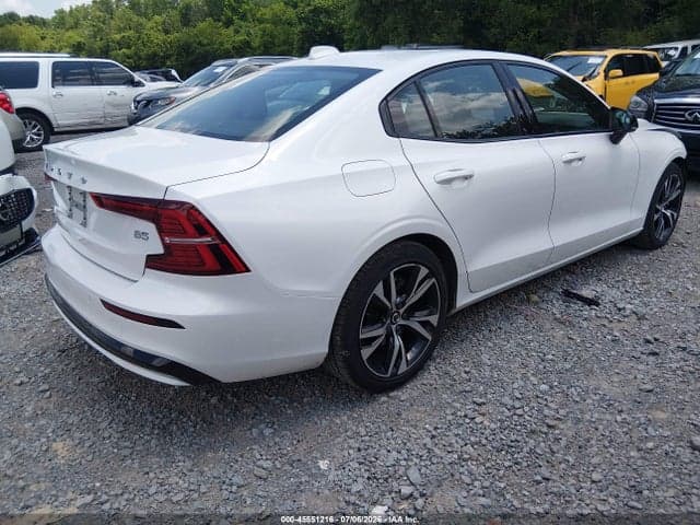 2024 VOLVO S60 B5 CORE DARK THEME 4
