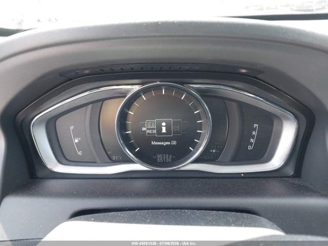 2017 VOLVO XC60 T5 DYNAMIC 7