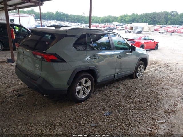 2020 TOYOTA RAV4 XLE 4