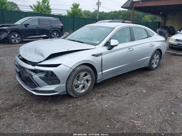 2025 HYUNDAI SONATA SE 2