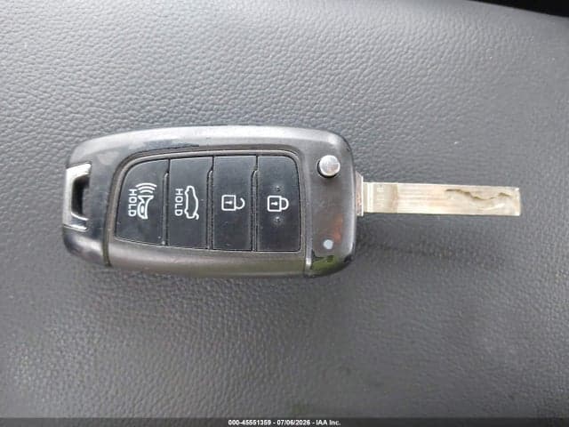 2023 HYUNDAI ELANTRA SE 11