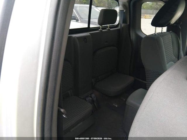 2017 NISSAN FRONTIER SV-I4 8