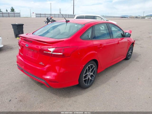 2016 FORD FOCUS SE 4
