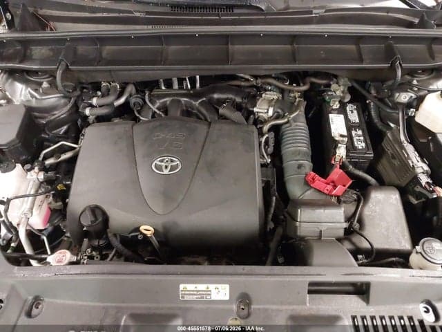 2022 TOYOTA HIGHLANDER XLE 10