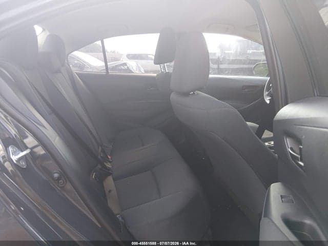 2026 TOYOTA COROLLA LE 8