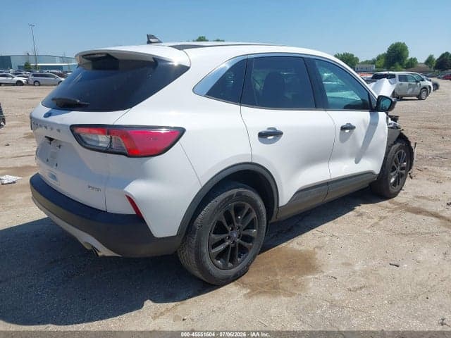2021 FORD ESCAPE SE 4