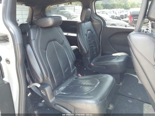 2018 CHRYSLER PACIFICA TOURING L PLUS 8